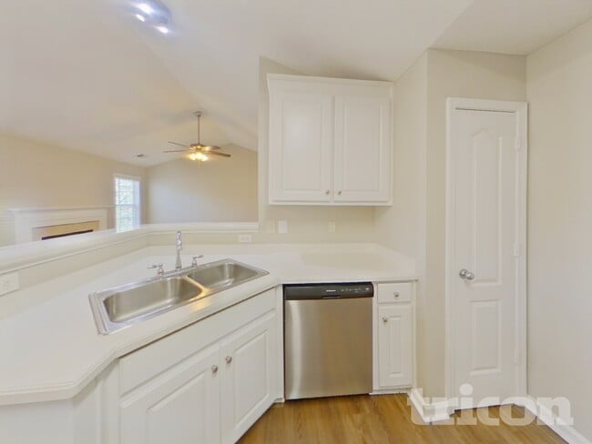 Foto del edificio - 466 Gin Mill Dr