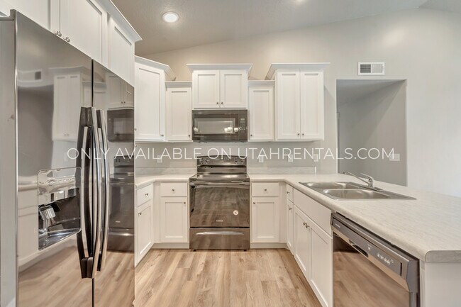 Foto del edificio - 1128 S 820 E