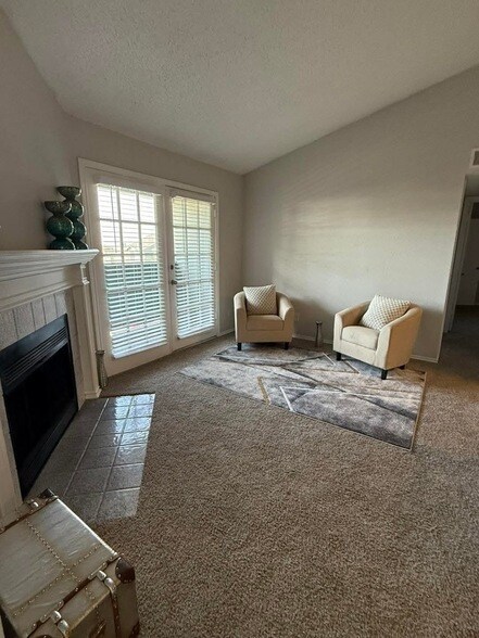Foto del edificio - 3737 Timberglen Rd