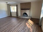 Foto principal - Four bedroom two bathroom home with a pool...