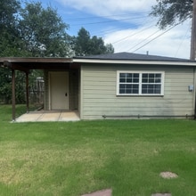 Building Photo - 4207 Jennie Ave