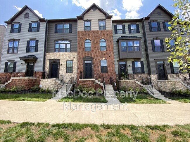 Building Photo - 1018 Trestle Dr