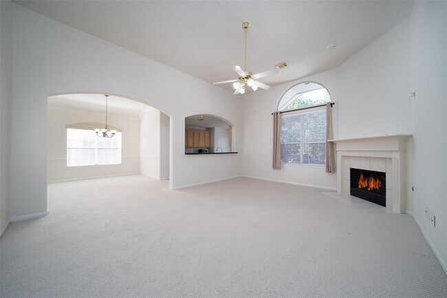 Foto del edificio - 3023 E Cedar Hollow Dr