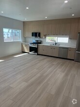 Building Photo - 6406 Riverton Ave