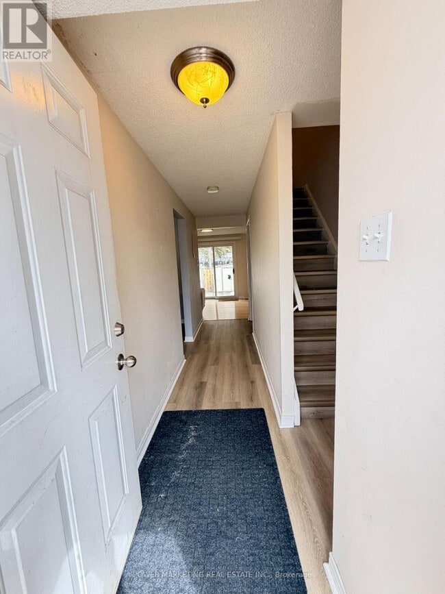 Building Photo - 1462 Heatherington Rd