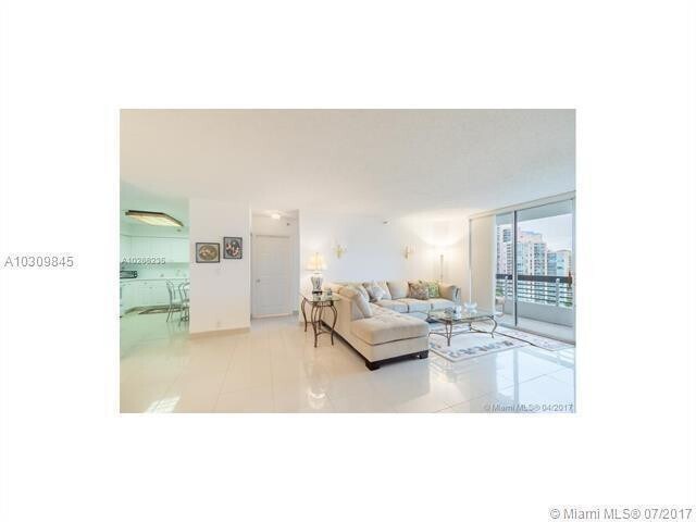 Foto del edificio - 3530 Mystic Pointe Dr