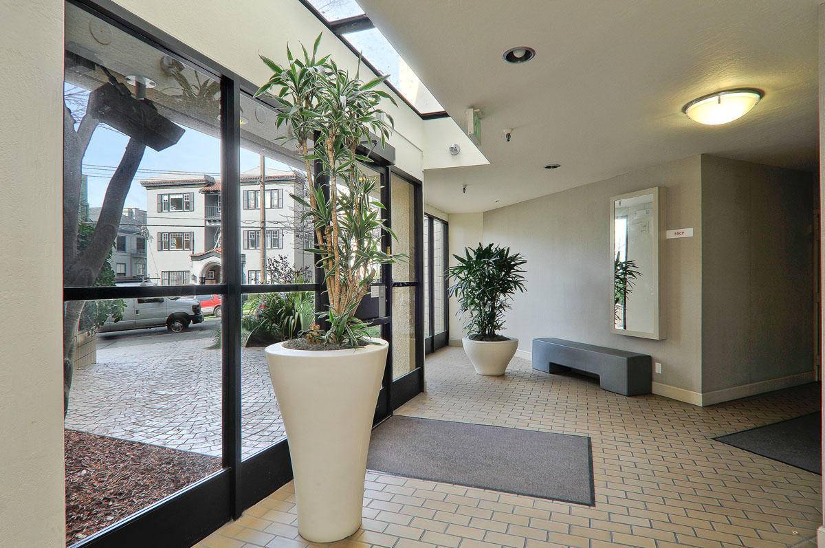 330 Park View Ter Unit 409, Oakland, CA 94610 Condo for Rent in