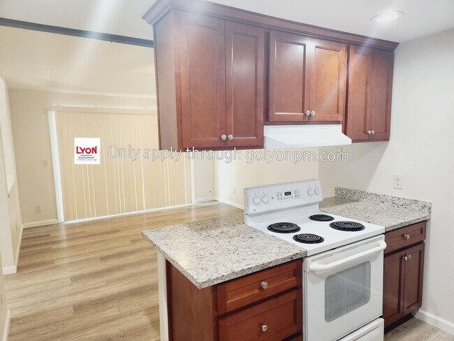 Foto del edificio - 6335-6335 Nightingale Ct