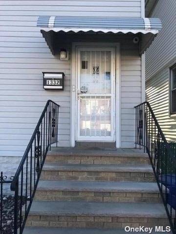 Primary Photo - 13-32-32 129th St