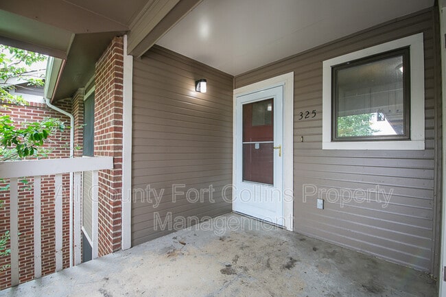 Building Photo - 1231 W Swallow Rd