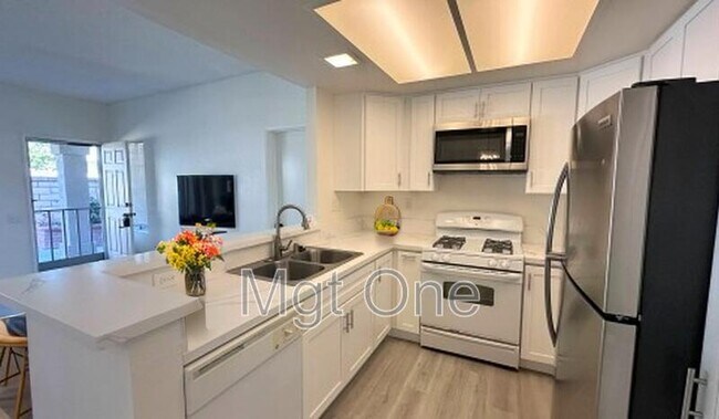 Foto del edificio - 18902 Canyon Hill Dr