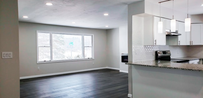 Building Photo - 351 W Center St