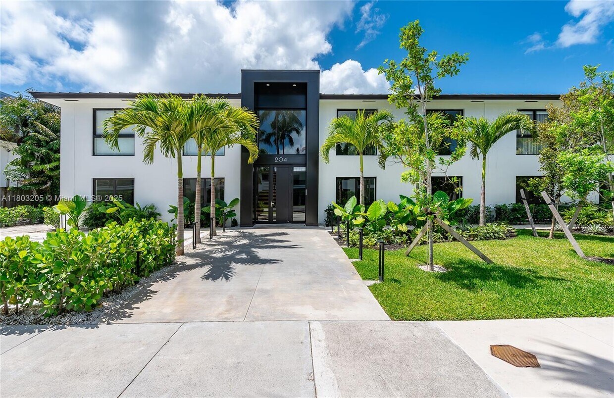 Foto principal - 204 Sunrise Dr