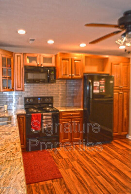 Building Photo - 312 Pheasant Run Ct