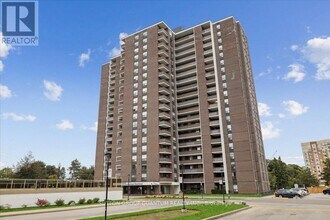 Building Photo - 1515 Lakeshore Rd E