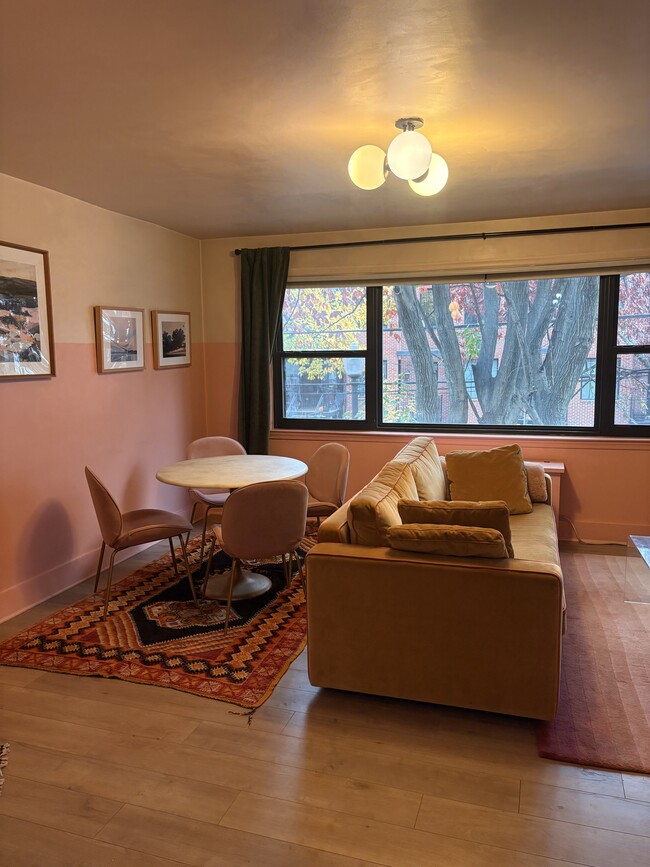 Building Photo - 604 Longfellow St NW