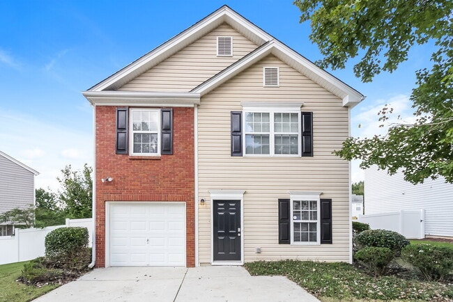 Building Photo - 248 Silver Ridge Dr