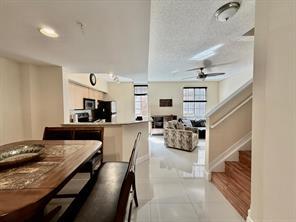 Foto principal - 2879 NE 185th St