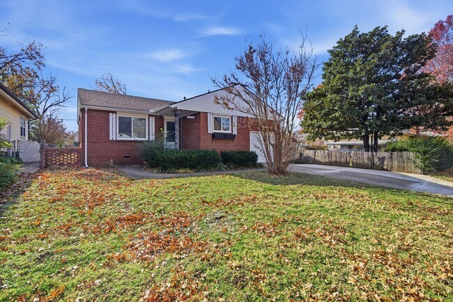 Foto del edificio - 3 bed/1 bath remodel within walking distance of Brookside