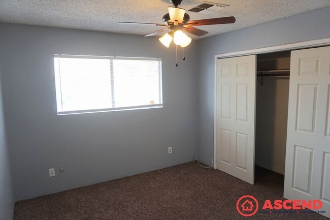 Building Photo - 312 Oswell St