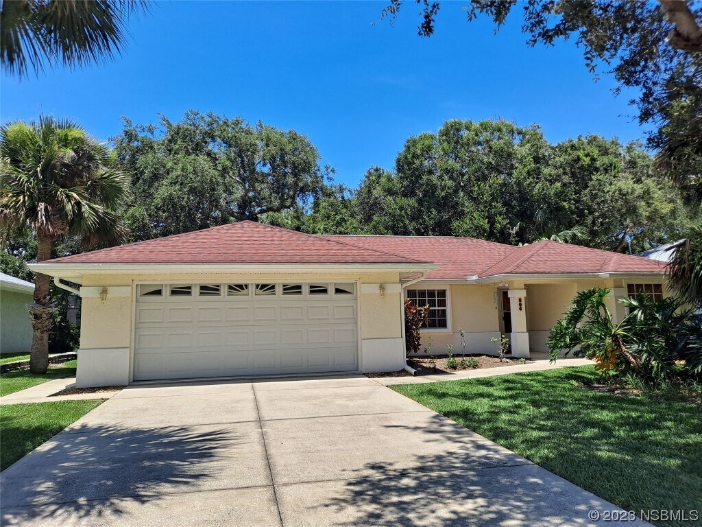 806 8th Ave, New Smyrna Beach, FL 32169 House for Rent in New Smyrna