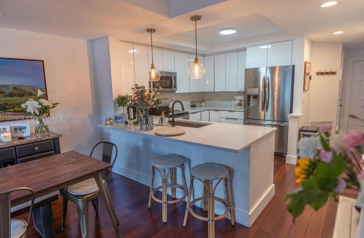 Foto principal - 858 Jeffery St