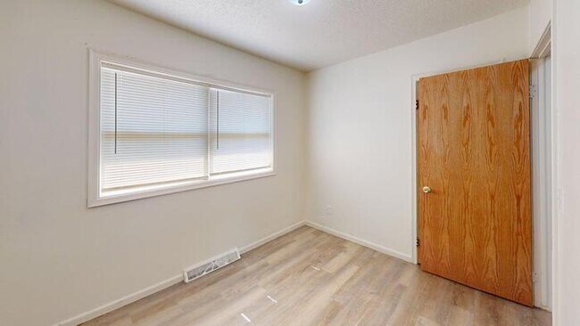 Foto del edificio - 106 Division St NW