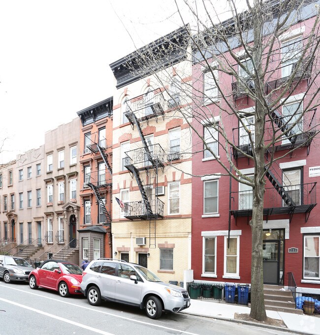 Foto del edificio - 240 Sackett St