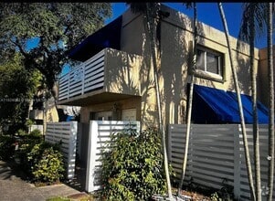 Building Photo - 14374 SW 96th Ln