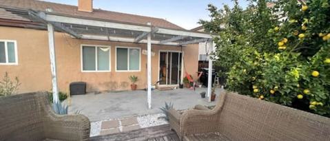 Building Photo - 743 Sweet Clover Loop