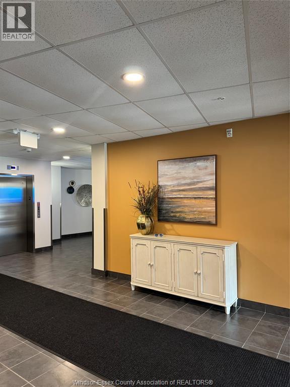 Photo du bâtiment - 1888 Westview Park Blvd