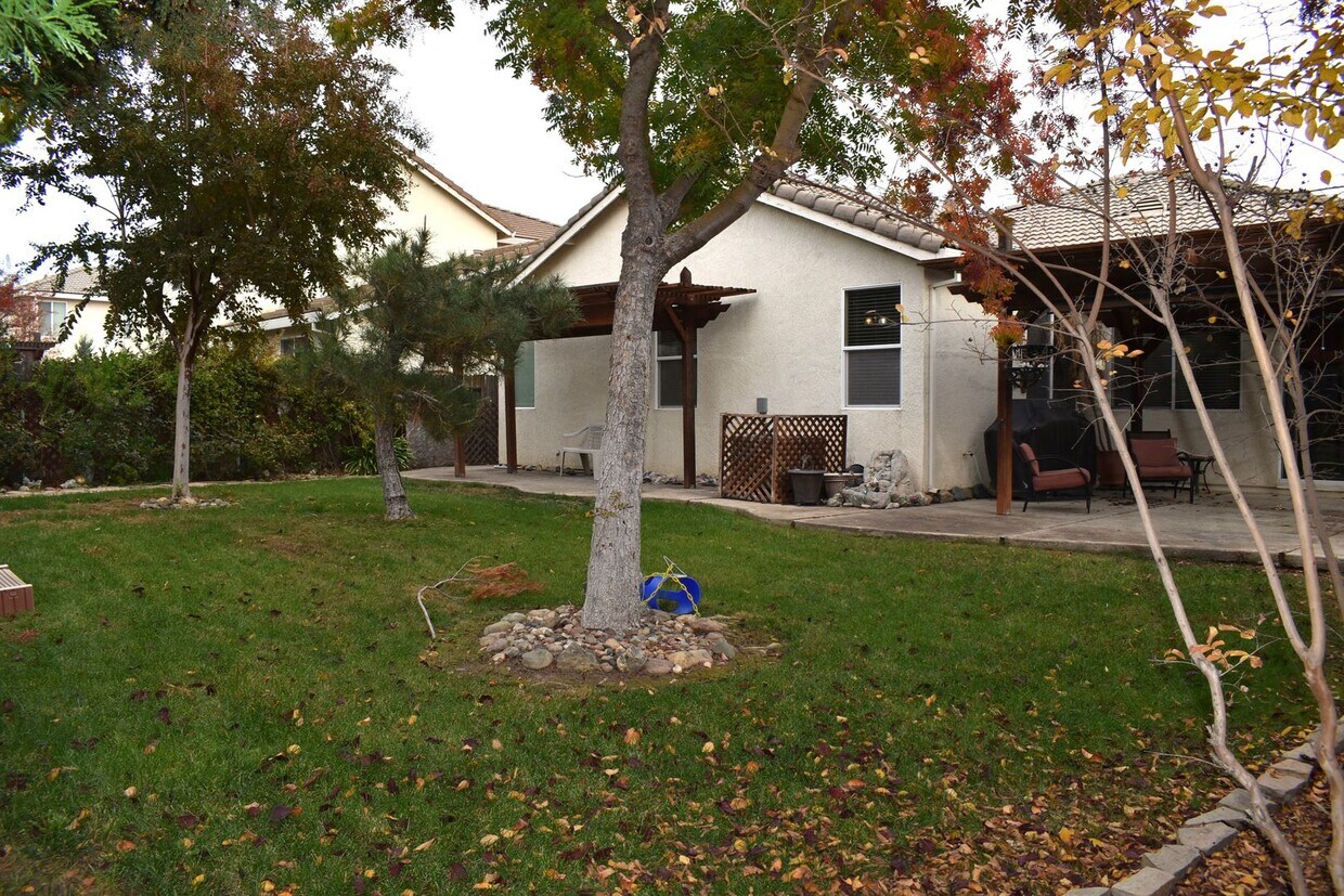 Foto del edificio - Resident Benefit Package Property