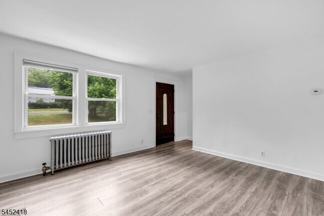 Foto del edificio - 106 Mountain Ave