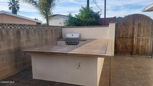 Foto del edificio - 1720 Elsinore Creek