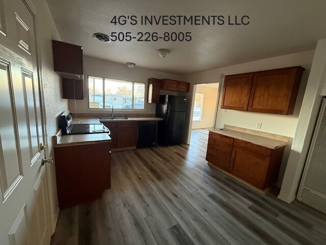 Foto del edificio - 2324 E 17th St