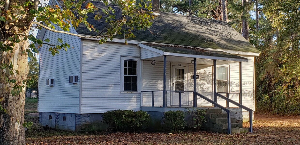 Primary Photo - 114 First Street, Laurinburg, NC 28352