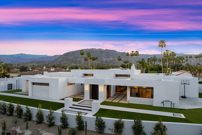 Foto del edificio - 25 Clancy Ln S