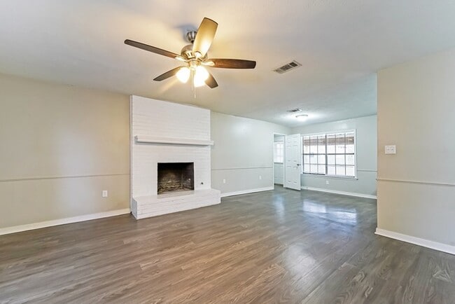 Building Photo - 154 Plum Tree Rd