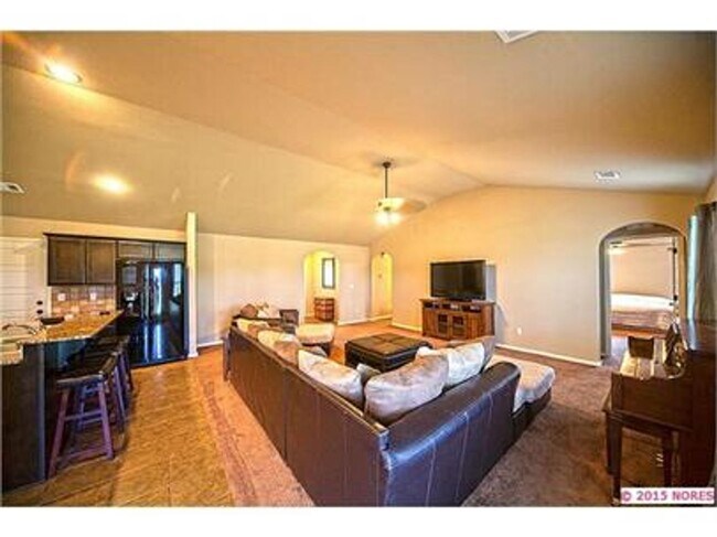 Foto del edificio - 3 Bed | 2 Bath | Tulsa | 1,560 sqft