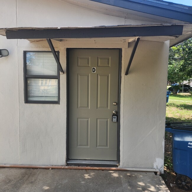 Photo - 815 High Meadow Dr Apartment
