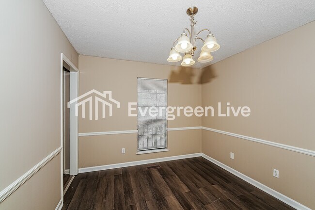 Foto del edificio - 507 Bennett Dr