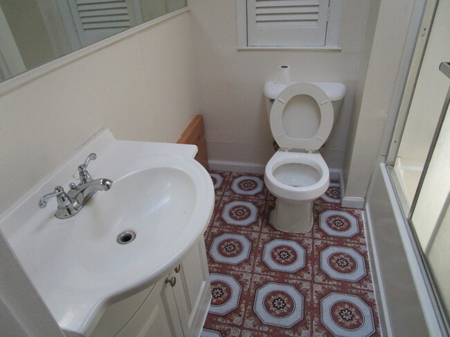 Large Row - Oxford Circle - Large Row - Oxford Circle House