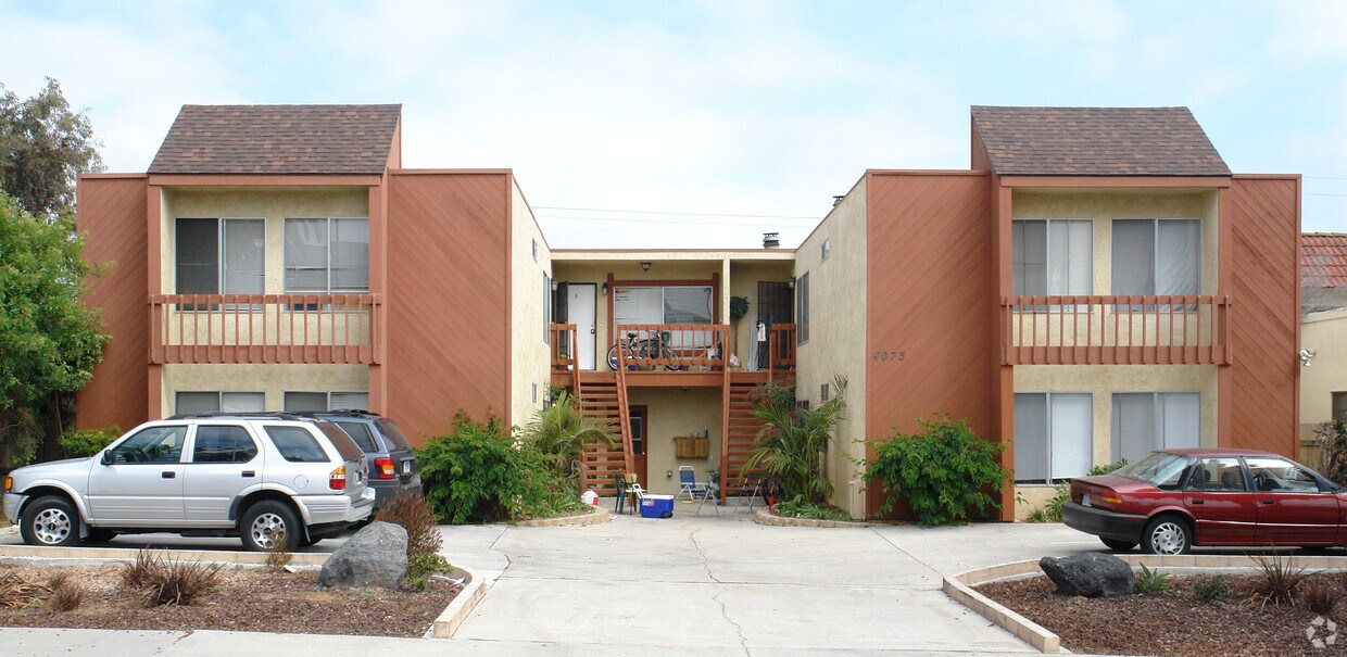 Primary Photo - 4073 Kendall St