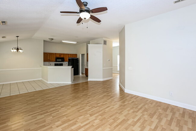 Building Photo - 11128 Fox Cove Dr