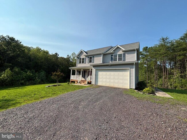 Building Photo - 16209 Round Hill Rd