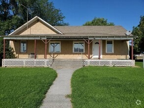 Building Photo - 2654 Rd A NE