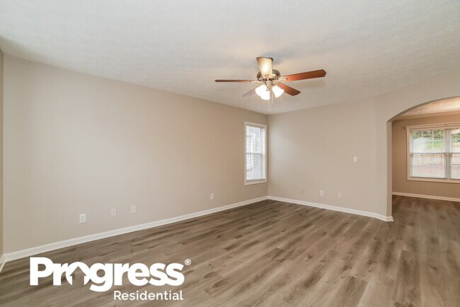 Foto del edificio - 3031 Heatherbrook Trce