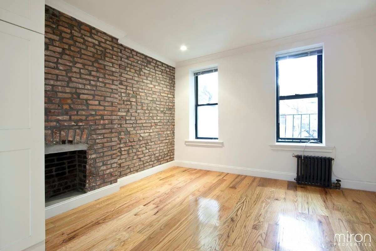 Building Photo - Cozy Studio Apartment for Rent in UES!