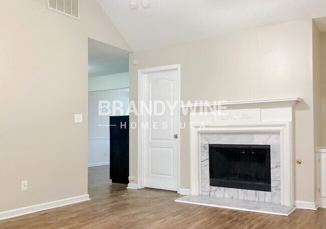 Foto del edificio - 406 Sunny Field Ct