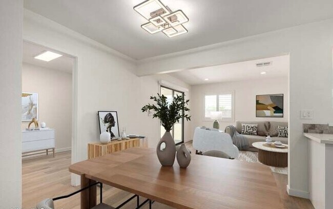 Foto del edificio - 2958 S El Paradiso